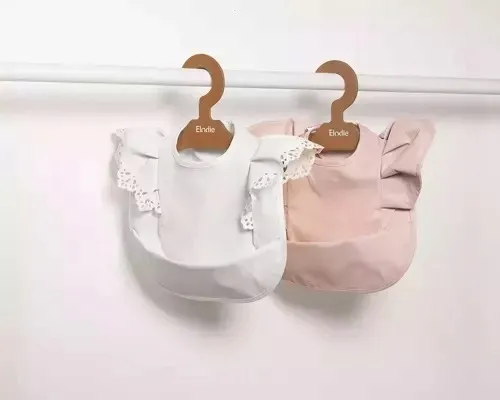 elodie-details-sliniaczek-vanilla-white