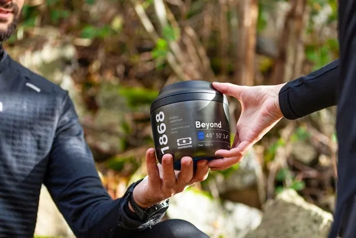 monbento-element-termos-obiadowy-055l-beyond-model-beyond