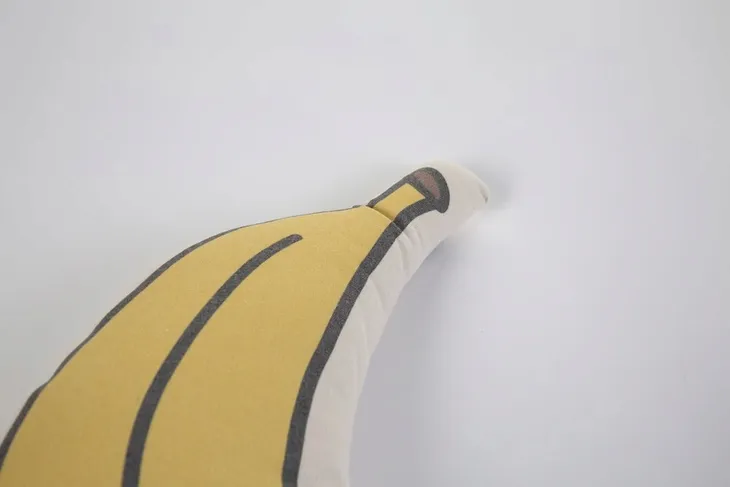 childhome-poduszka-kanwas-banan-grubosc-poduszki-14-cm