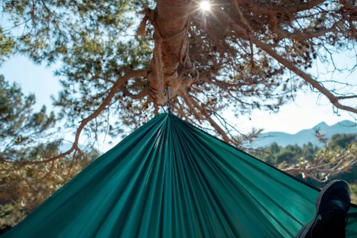 amazonas-hamak-travel-set-jungle-model-travel-set-jungle