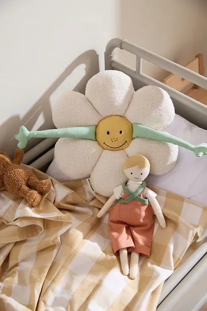 kid-s-concept-poduszka-kwiatek-grubosc-poduszki-4-cm