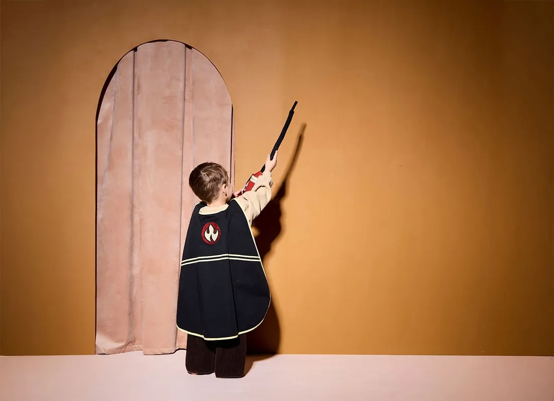 kid-s-concept-peleryna-strazaka