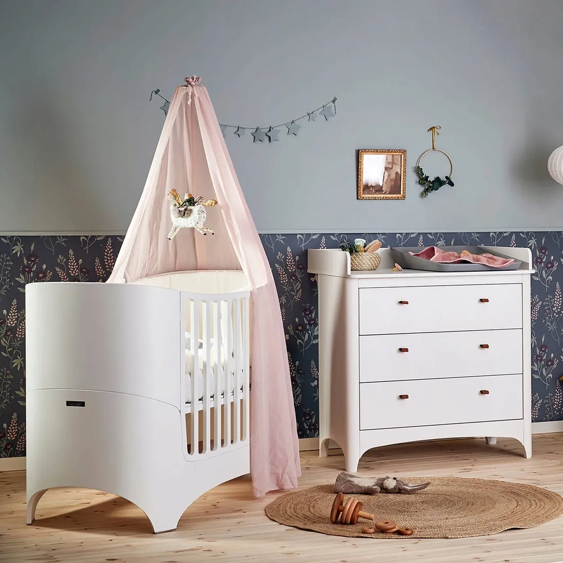 leander-komoda-classic-biala-stan-nowy