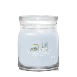 yankee-candle-signature-srednia-swieca-w-sloiku-a-calm-and-quiet-place-368g