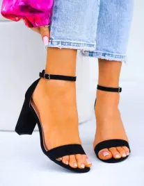 czarne-eleganckie-sandaly-na-slupku-saline-40