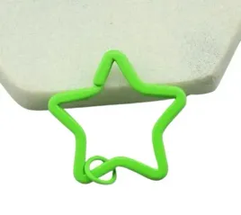 kolko-do-breloczka-kluczy-zielone-gwiazdka-diy-green-star-zawieszka-2-szt