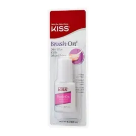 klej-do-paznokci-z-pedzelkiem-brush-on-kiss-5-g