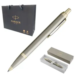 dlugopis-automatyczny-parker-im-kropka-nad-i-piaskowy-etui-torebka