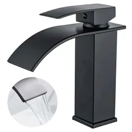 czarna-bateria-umywalkowa-stojaca-lazienkowa-kwadratowa-waterfall-wodospad