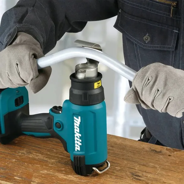 makita-opalarka-18v-dhg181zk-wydatek-powietrza-200-l-min