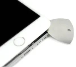 otwierak-metalowa-kostka-piorko-do-telefonu-lcd