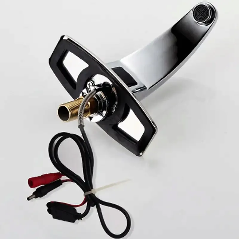 bateria-bezdotykowa-sensor-125-cm-chrom-mieszacz-arina-stan-nowy