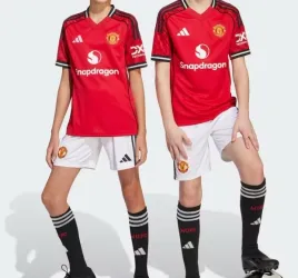 komplet-stroj-pilkarski-manchester-united-f-c-rozmiar-m