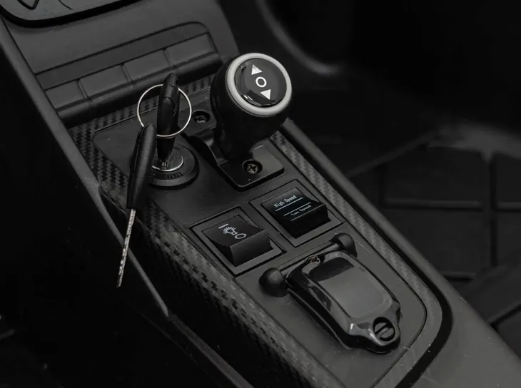 auto-audi-spyder-r8-lift-strong-niebieski-dla-dzieci-gratisy-czas-ladowania-10-h