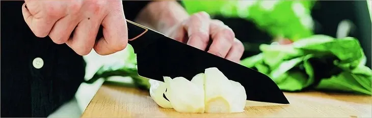 fiskars-noz-typ-santoku-17-cm-edge-linia-edge