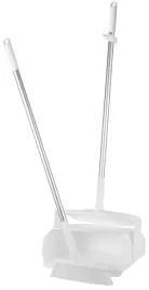 zestaw-porzadkowy-szufelka-i-zmiotka-wlosie-srednio-350ml-biala-vikan