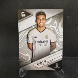 2023-24-topps-superstars-rodrygo-real-madryt-e14