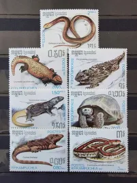 znaczki-fauna-weze-jaszczurki-zolwie-kampucza-czysty-zn5