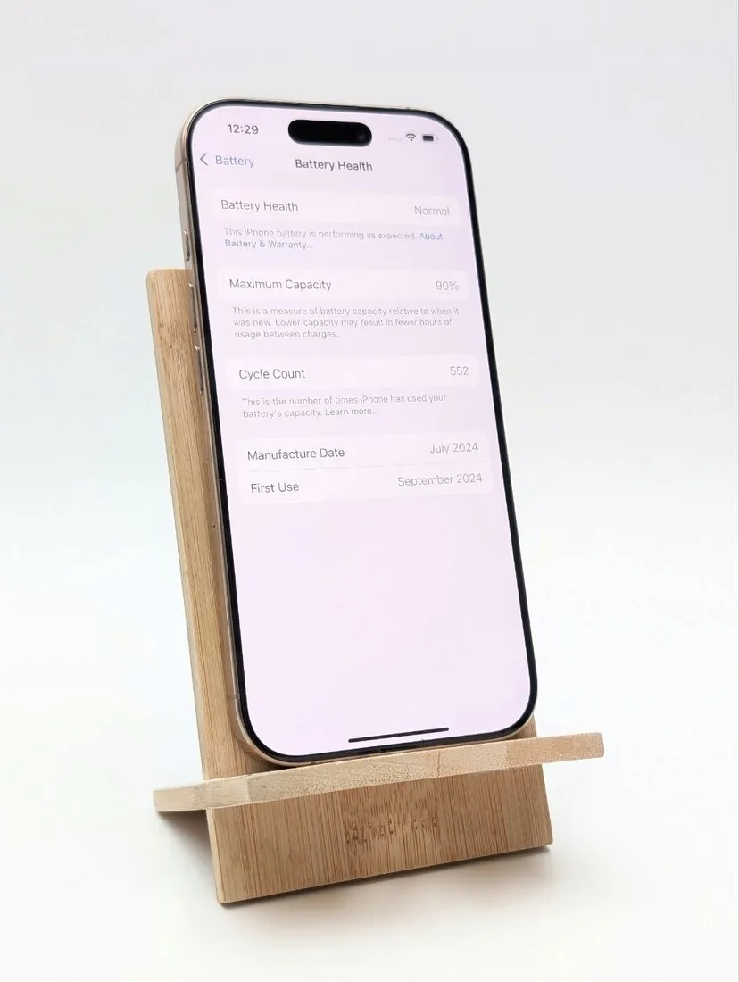 apple-iphone-16-pro-128gb-tytan-pustynny-model-telefonu-iphone-16-pro