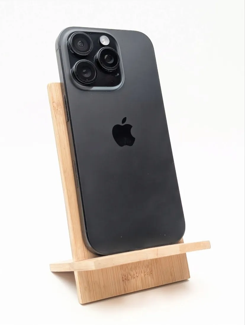 apple-iphone-16-pro-128gb-tytan-czarny-model-telefonu-iphone-16-pro