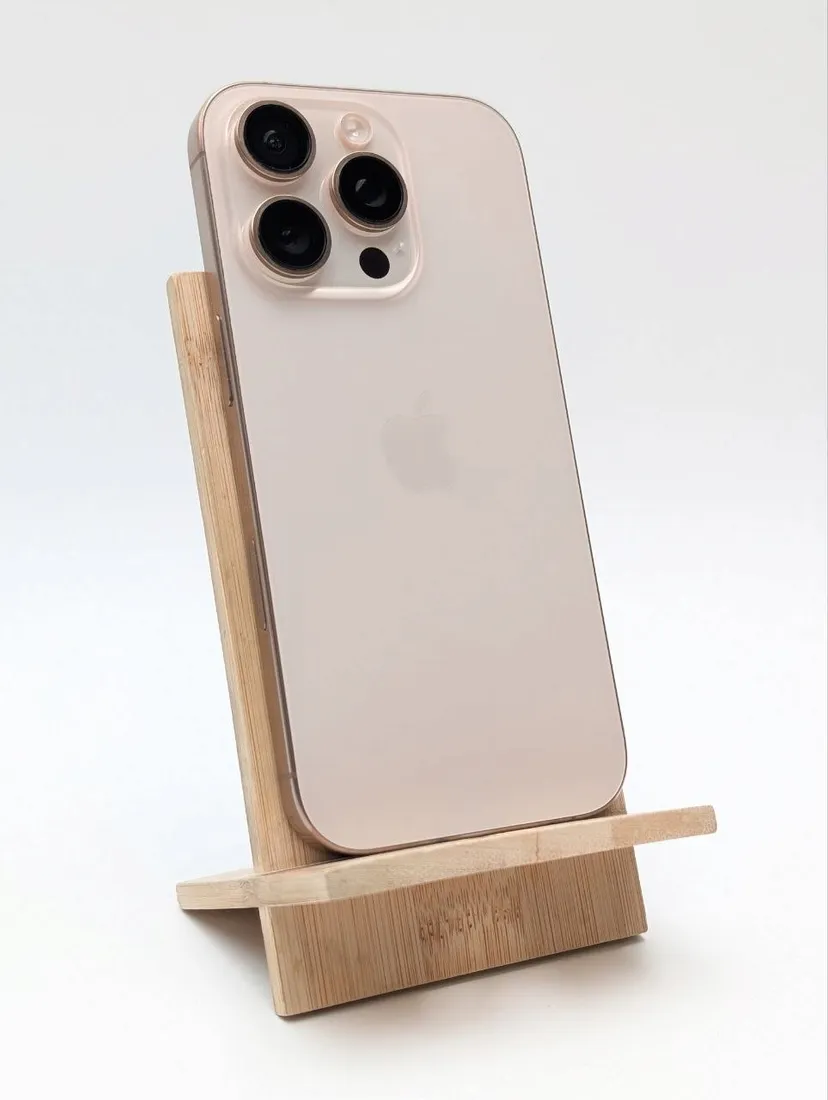 apple-iphone-16-pro-128gb-tytan-pustynny-model-telefonu-iphone-16-pro