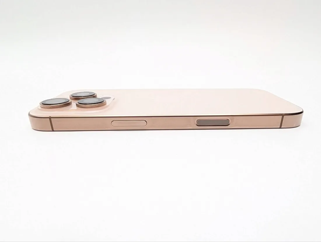 apple-iphone-16-pro-128gb-tytan-pustynny
