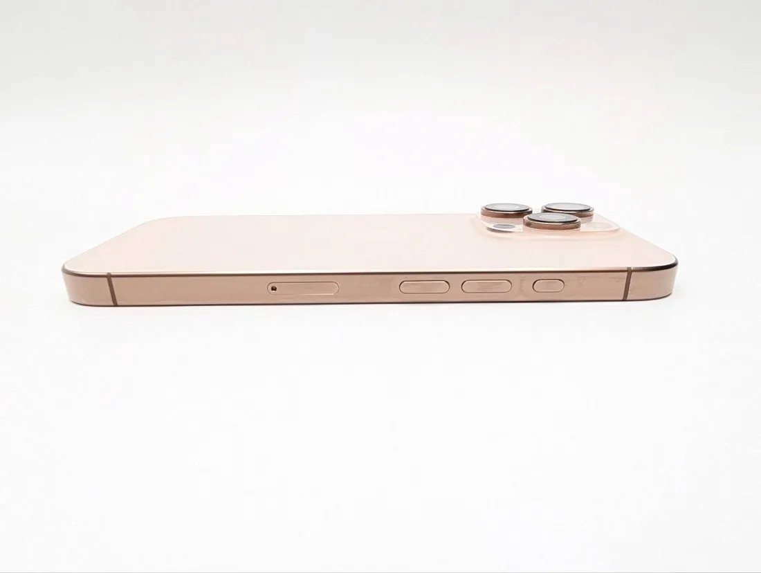 apple-iphone-16-pro-128gb-tytan-pustynny-model-telefonu-iphone-16-pro