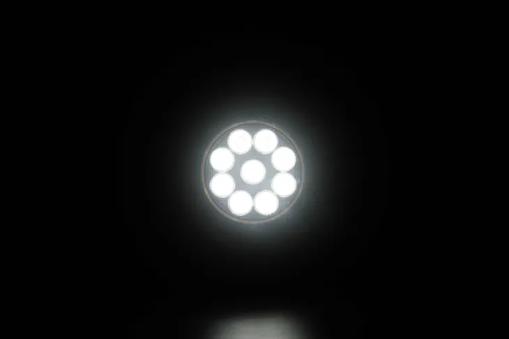 lampa-robocza-9xled-okragla-plus-stan-nowy-producent-czesci-kamar