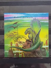 znaczki-fauna-zwierzeta-wymarle-dinozaury-tanzania-kasowany-zn30