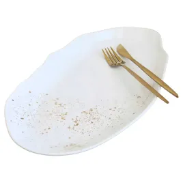 polmisek-bialy-nakrapiany-zlotem-asymetryczny-duzy-talerz-do-serwowania