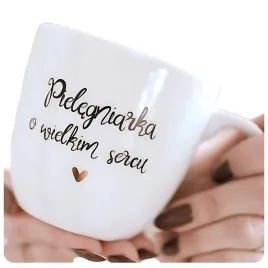 kubek-300-ml-pielegniarka-o-wielkim-sercu-prezent-dla-pielegniarki-bialy