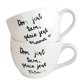 zestaw-prezentowy-dla-rodzicow-kubki-z-napisem-dom-jest-tam-gdzie-mama-tata