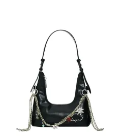 desigual-czarna-mala-torebka-na-ramie-z-charmsami
