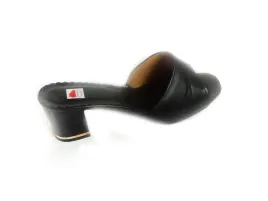 skorzane-klapki-damskie-czarne-obcas-szerokie-35
