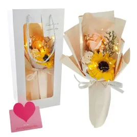 bukiet-zapachowych-kwiatow-mydlanych-w-pudelku-na-prezent-swiecace-led