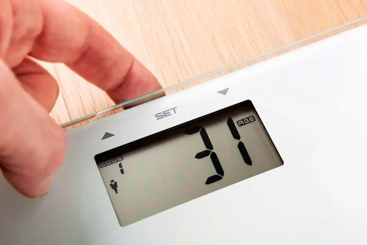 waga-lazienkowa-eldom-two140-linea-biala-maksymalne-obciazenie-150-kg