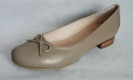 wsuwane-butki-baletki-skora-bez-tegosc-g-42