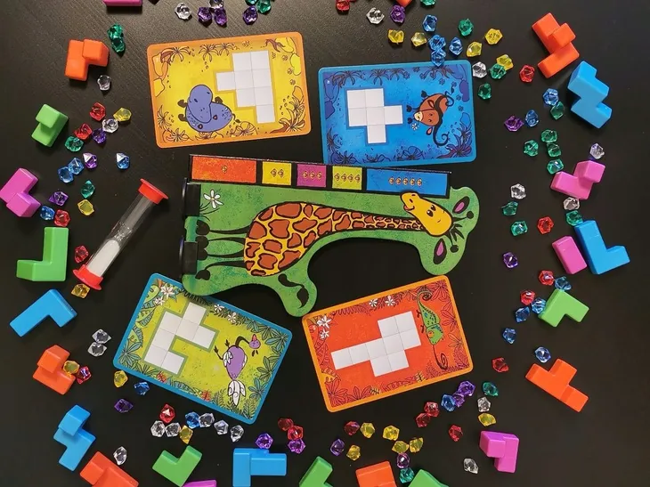 gra-planszowa-ubongo-junior-3d-egmont-bohater-brak