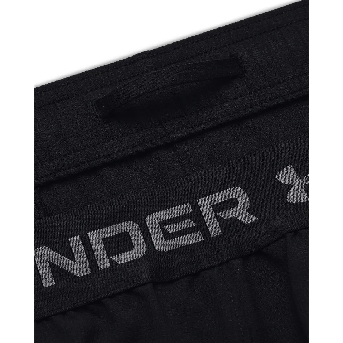 spodenki-under-armour-r-m-czarny-plec-mezczyzna
