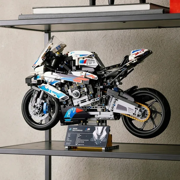 lego-technic-bmw-m-1000-rr-42130-waga-z-opakowaniem-3-kg