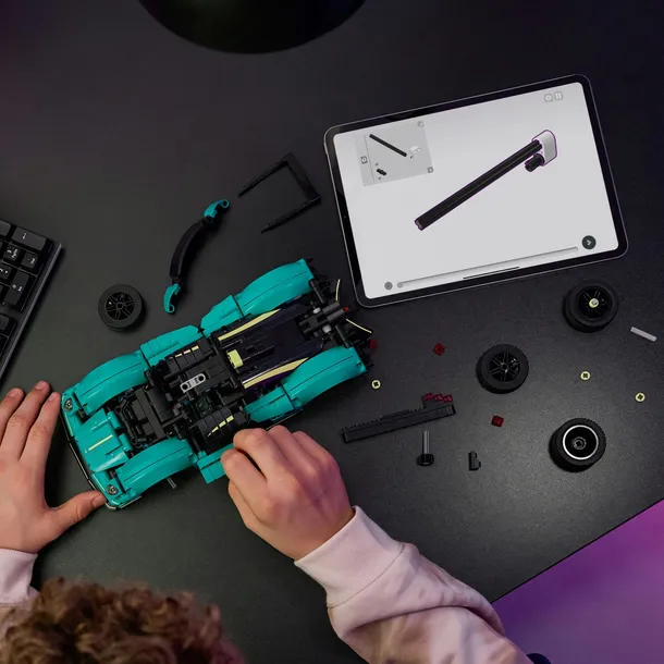 lego-technic-42208-aston-martin-valkyrie-waga-z-opakowaniem-0-1-kg