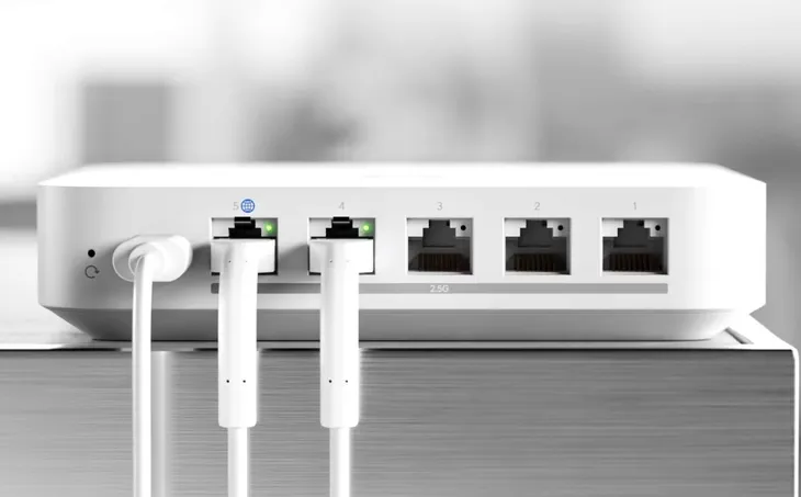 router-ubiquiti-unifi-cloud-gateway-max-ucg-max-certyfikat-ce