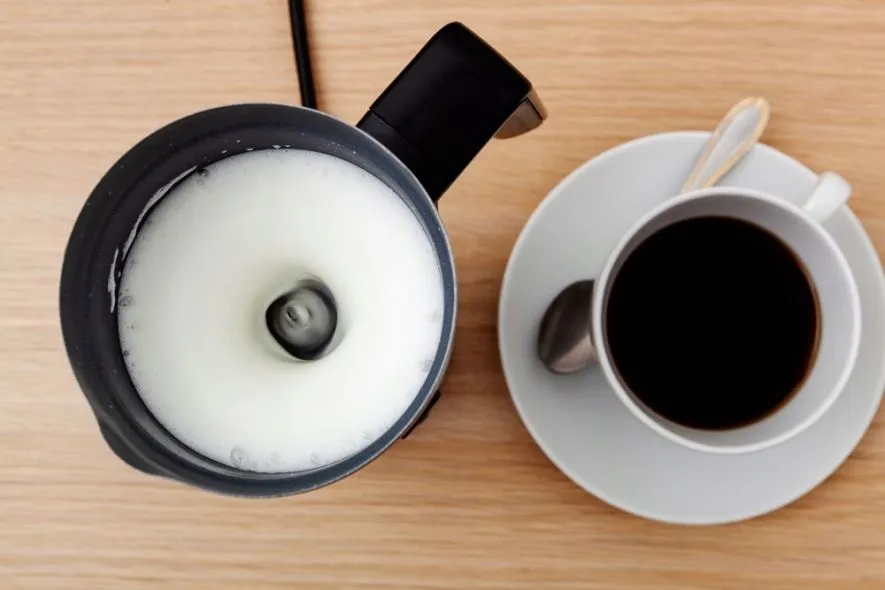 spieniacz-do-mleka-eldom-si550-marka-eldom