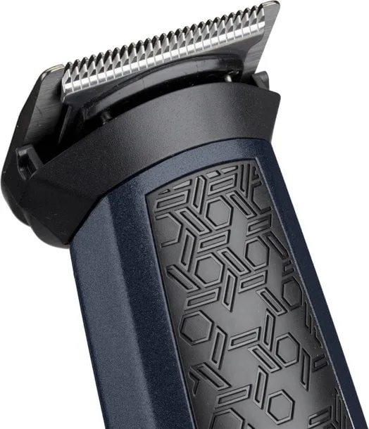 trymer-babyliss-mt728e-czarny-zastosowanie-do-nosa-i-uszu