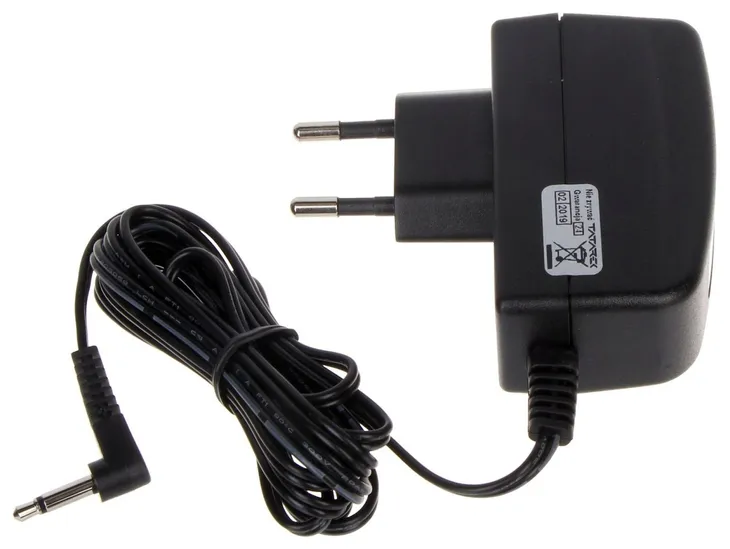 wzmacniacz-antenowy-z-zasilaczem-aws-1143-waga-z-opakowaniem-0-3-kg