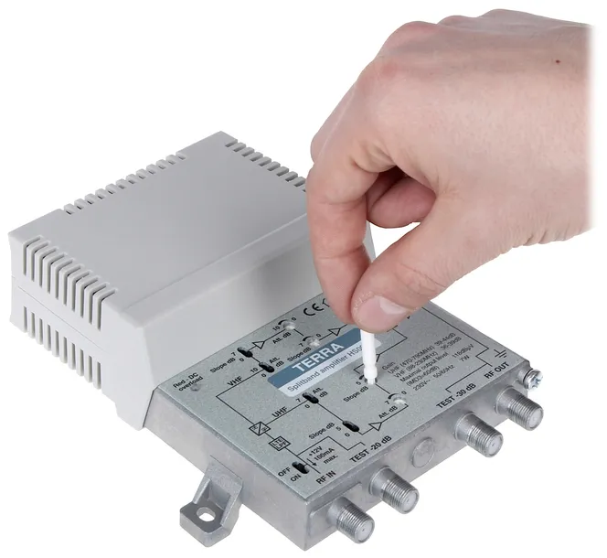 wzmacniacz-budynkowy-hs-004l-terra-waga-z-opakowaniem-0-74-kg