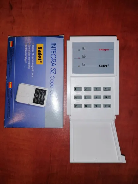 klawiatura-typu-zamek-szyfrowy-int-sz-gr-satel-zawiera-baterie-nie