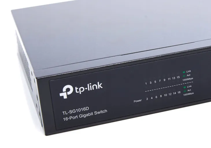 switch-tl-sg1016d-tp-link-16-portowy-abcv-waga-z-opakowaniem-2-25-kg-certyfikat-ce