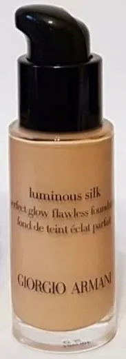 giorgio-armani-luminous-silk-foundation-shade-5-9