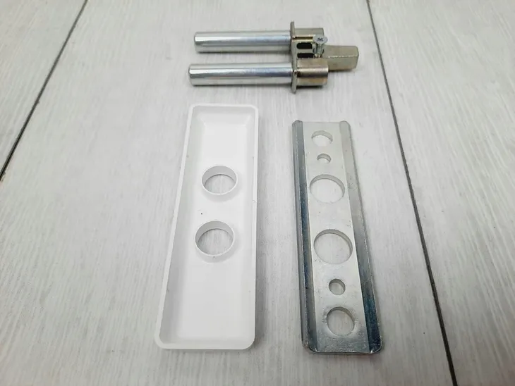 abus-mocowanie-scienne-biale-kod-producenta-495557-marka-abus